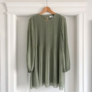 ARITZIA - Daydreamer Mini Dress in Sage Frost Size M